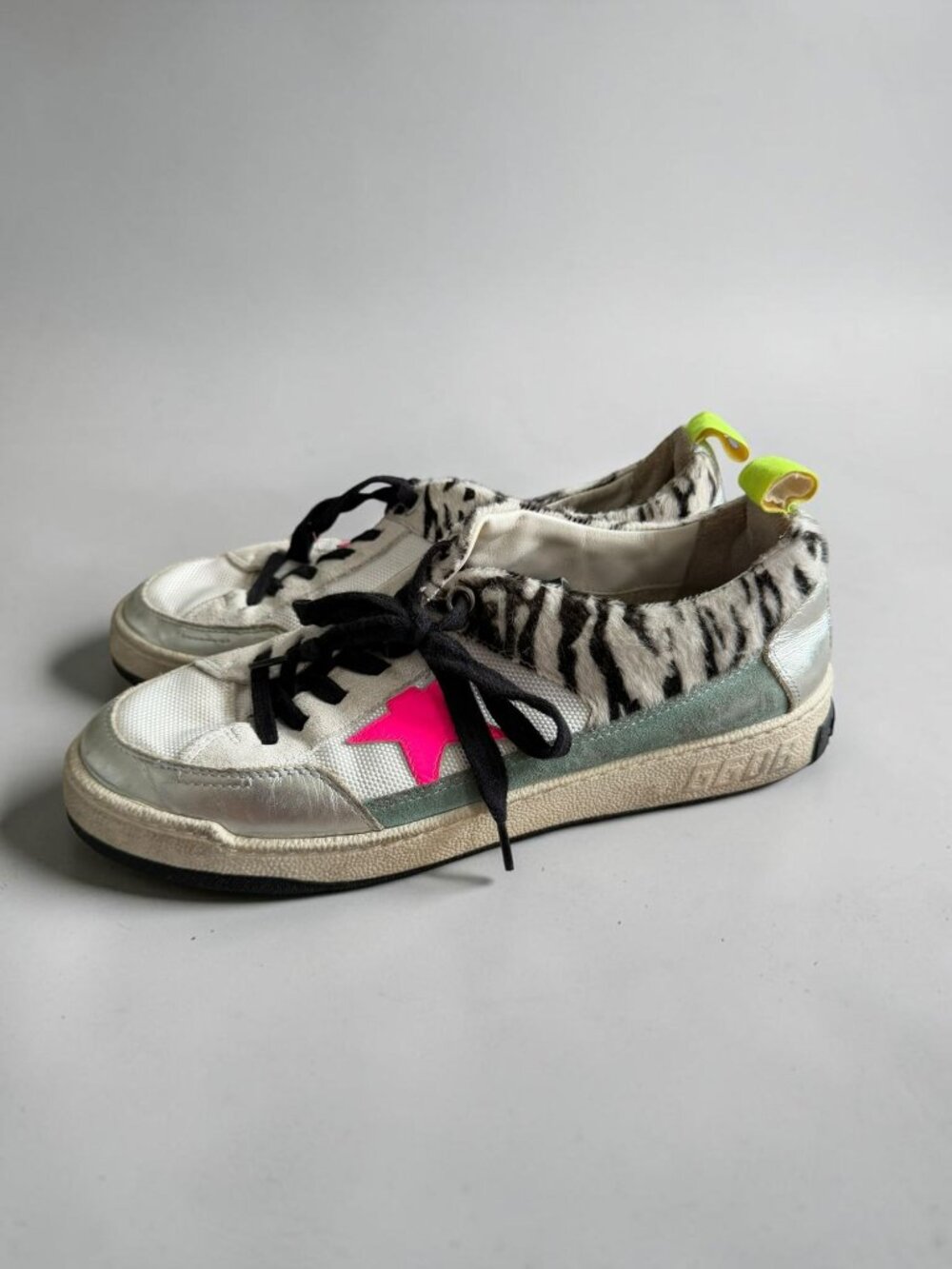 GOLDEN GOOSE Women’s Yeah Limited Edition Low Top Sneakers Size 9